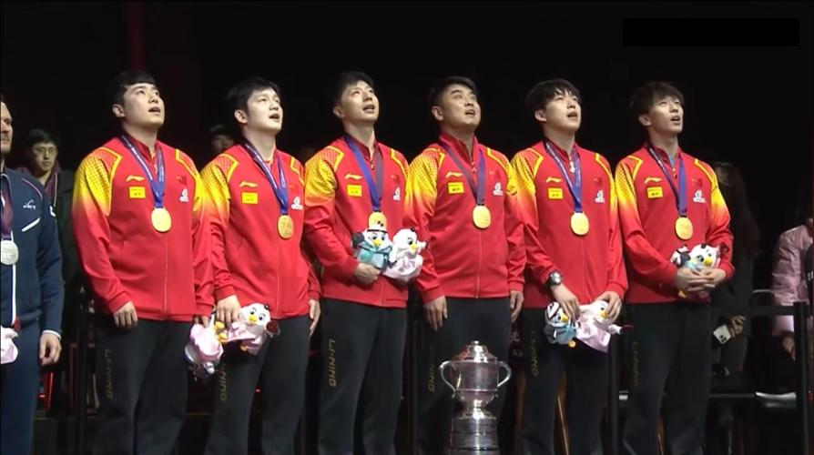 釜山世乒赛收官之战中国男团对决法国男团夺冠的相关图片