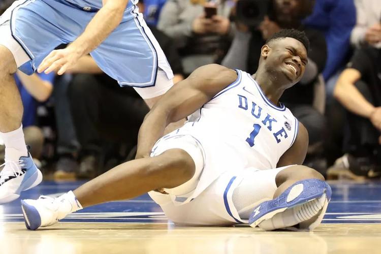 NBA附加赛：锡安遭遇腿筋伤势能否出战仍需观察的相关图片