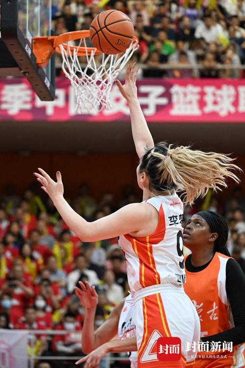 WCBA总决赛-坎贝奇21分内蒙古女篮主场胜四川的相关图片