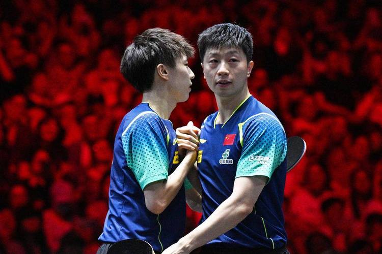 国际乒联世界杯：林高远4-2樊振东晋级四强的相关图片