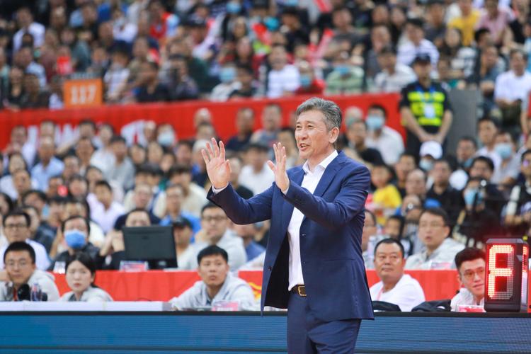 辽宁vs深圳CBA季后赛首场分析与关键因素的相关图片